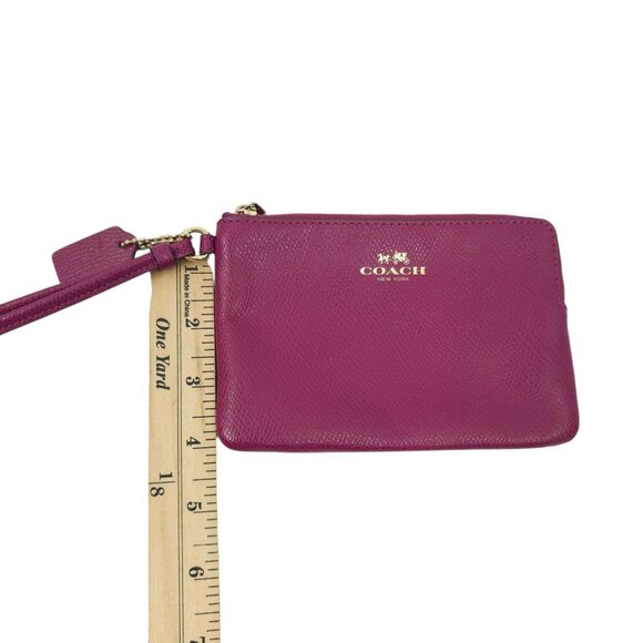 Coach Wristlet Pebble Leather Corner Zip Top Wallet Logo Hangtag Deep Berry E168 - Picture 8 of 12